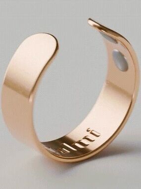 NWT The Original Calmi Ring Gold UNISEX
